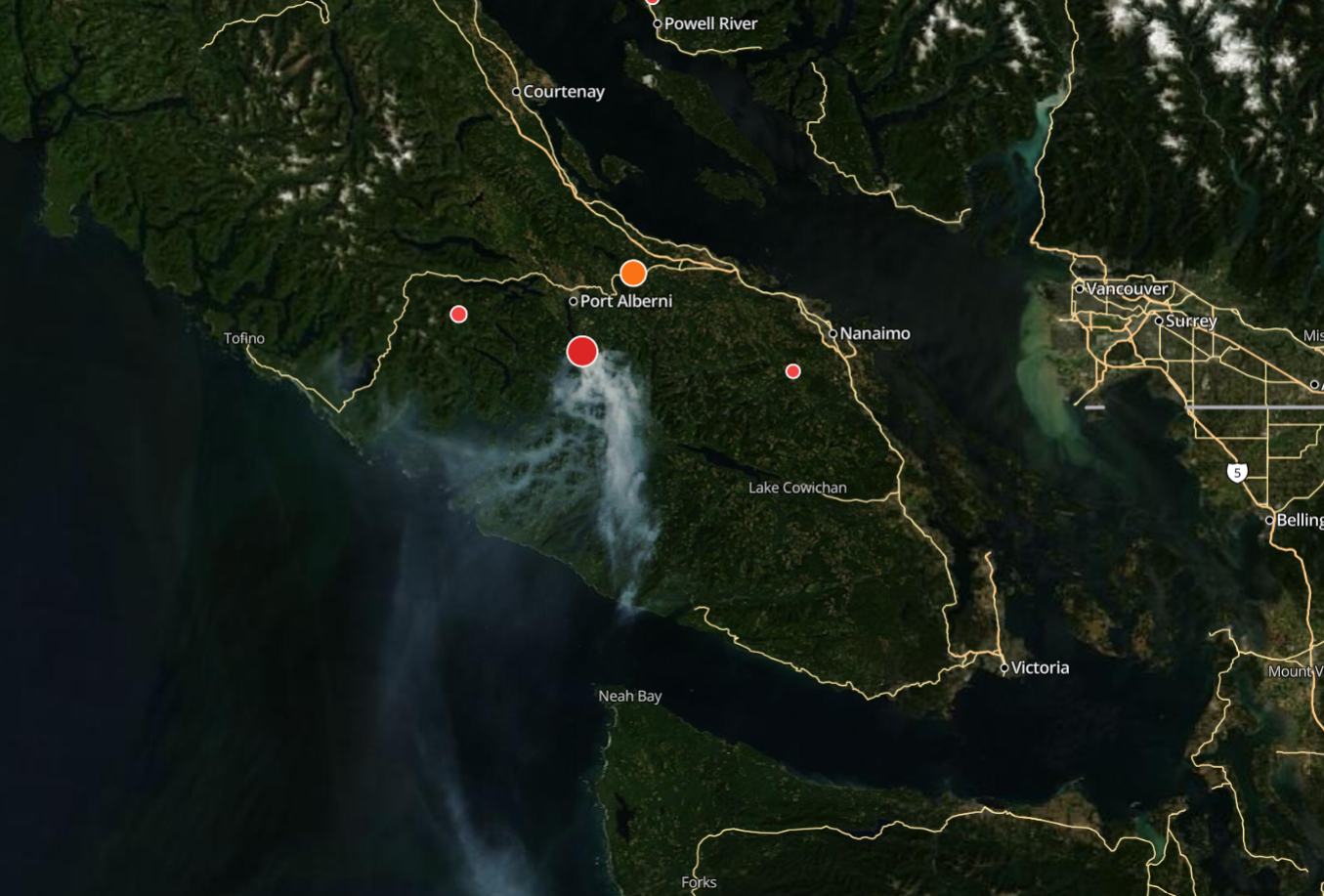 Daily satellite image with the Mount Underwood wildfire visible south of Port Alberni